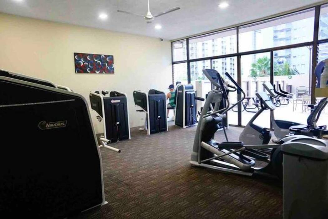 1414- Heart Of Waikiki With Kitchen - Free Parking - City View Гонолулу Экстерьер фото
