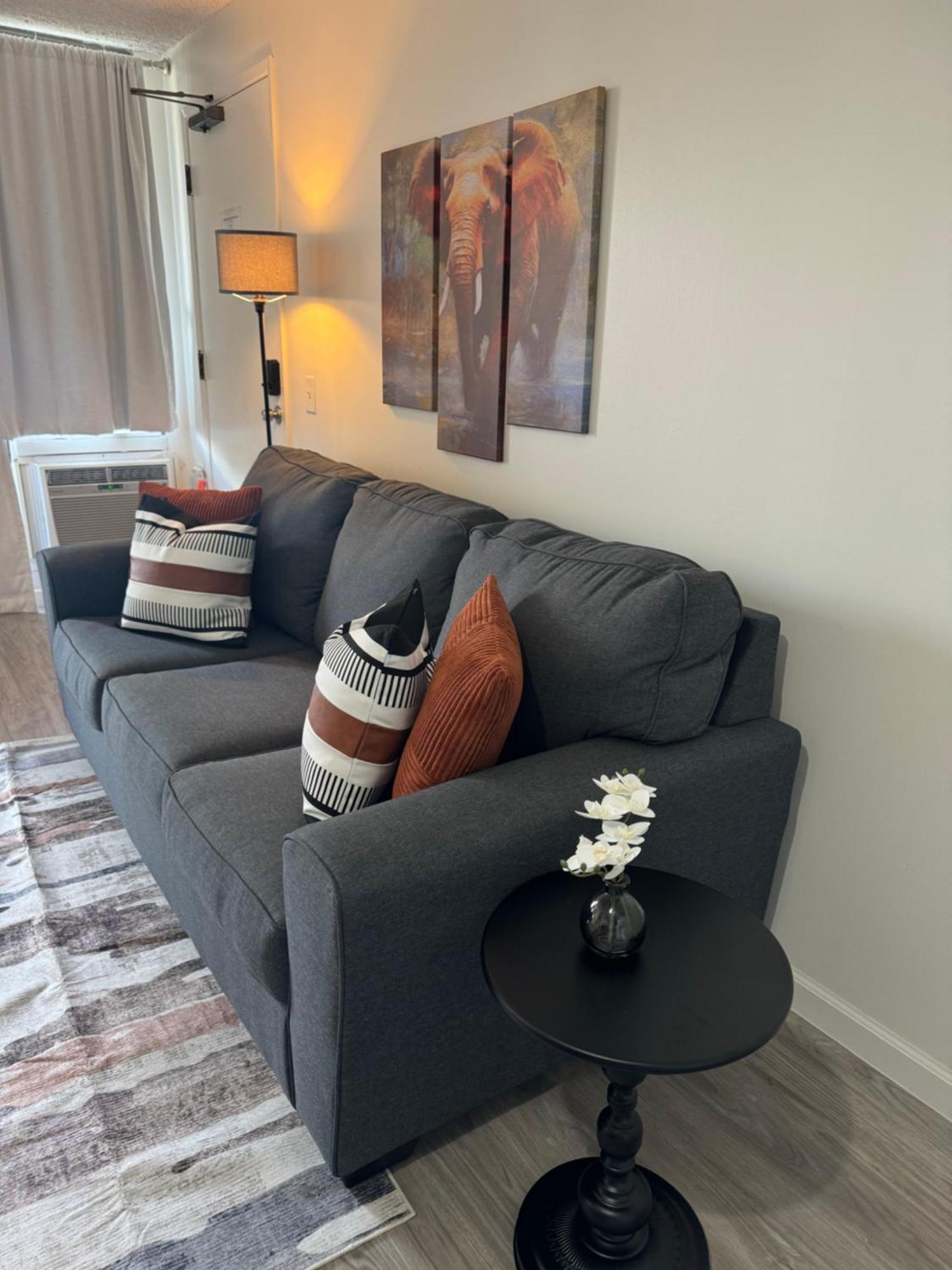 1414- Heart Of Waikiki With Kitchen - Free Parking - City View Гонолулу Экстерьер фото